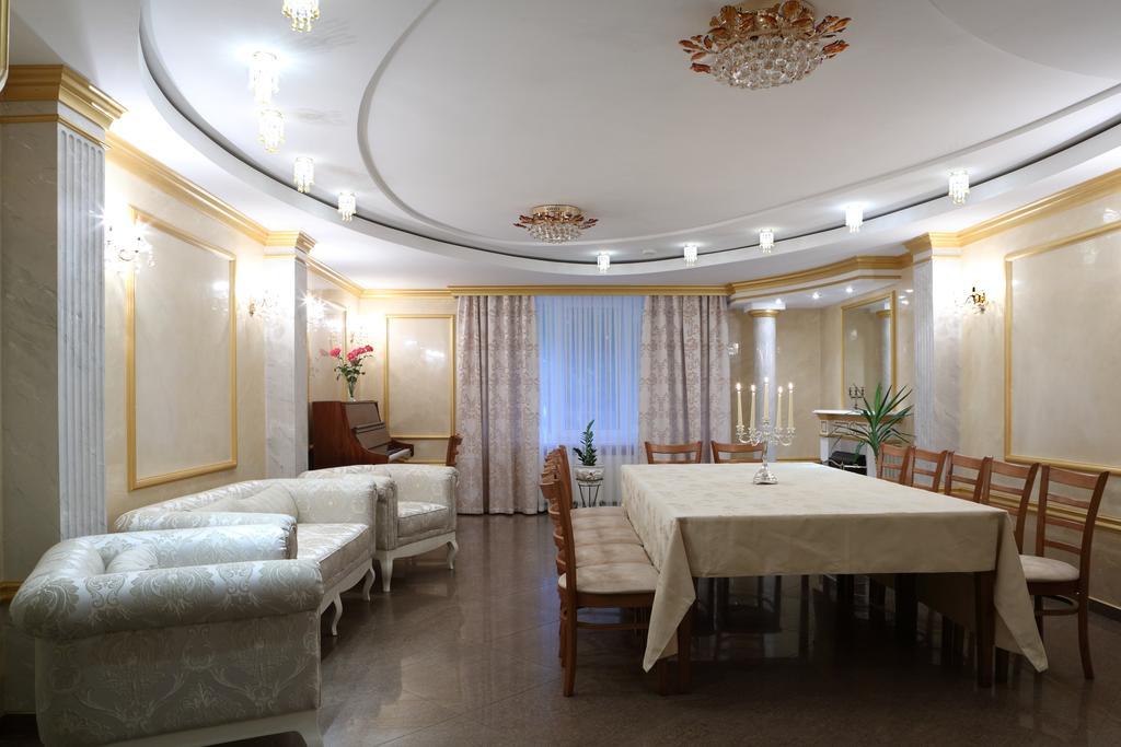 Hotel Bachus Kişinev Oda fotoğraf