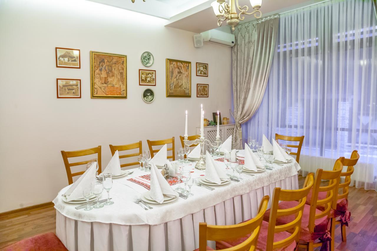 Hotel Bachus Kişinev Dış mekan fotoğraf